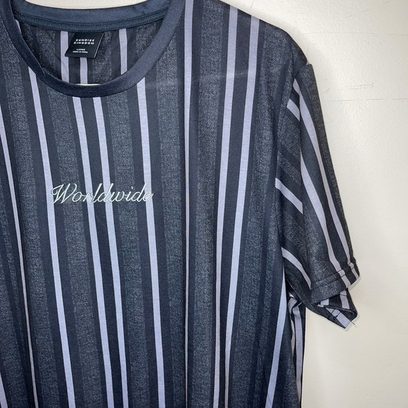 Sunrise Kingdom Strip Tee Size L - Picture 5 of 9